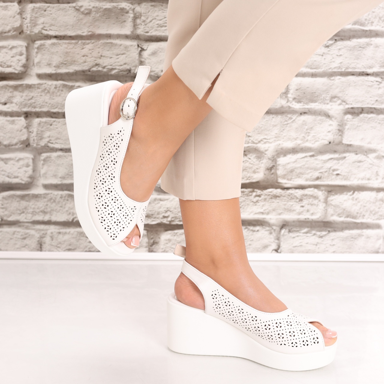 Sandale dama cu platforma Albe din Piele Ecologica Aserna - poza 5