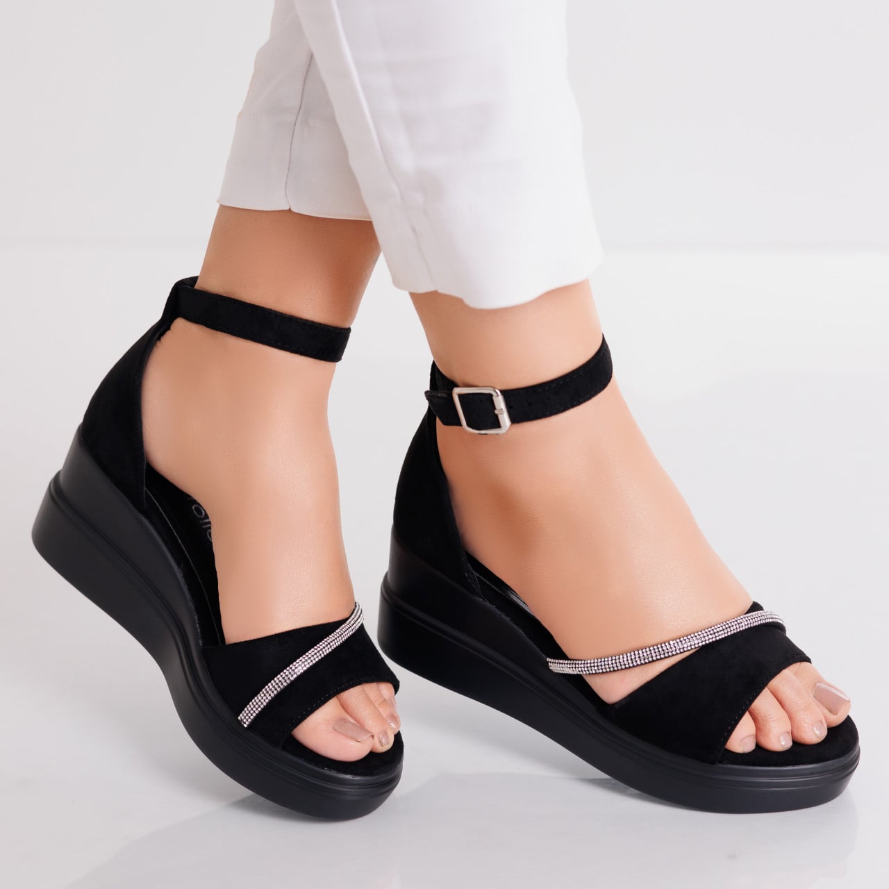 Sandale dama cu platforma Negre din Piele Eco Intoarsa Amrila - poza 1