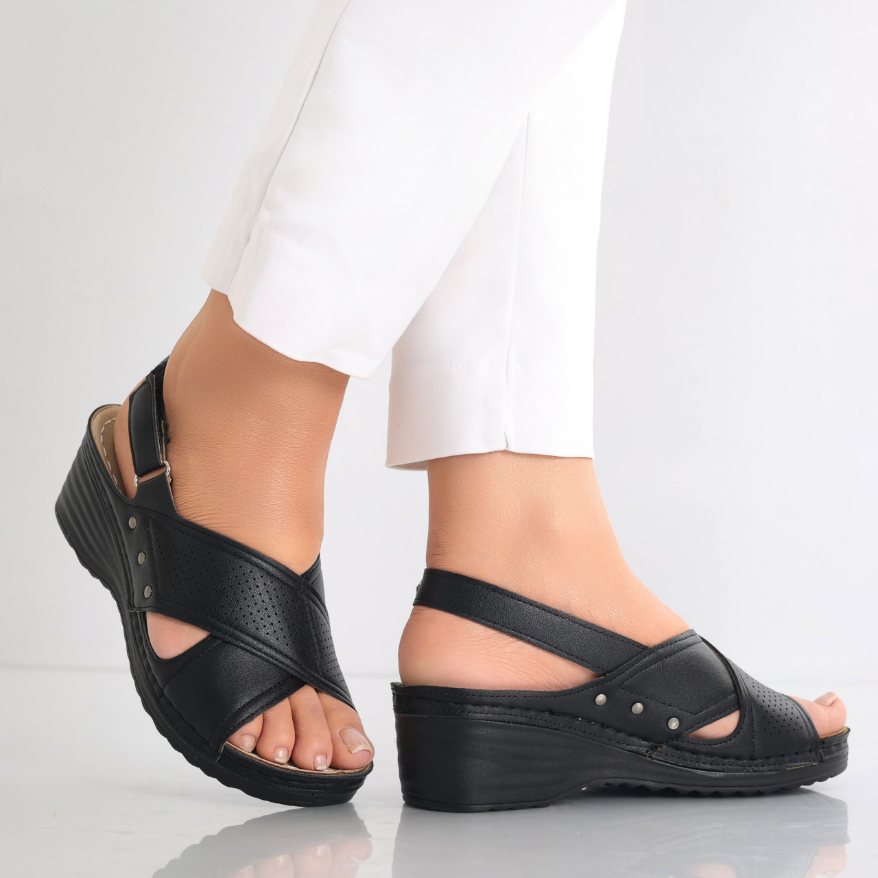 Sandale dama cu platforma Negre din Piele Ecologica Iopil - poza 4