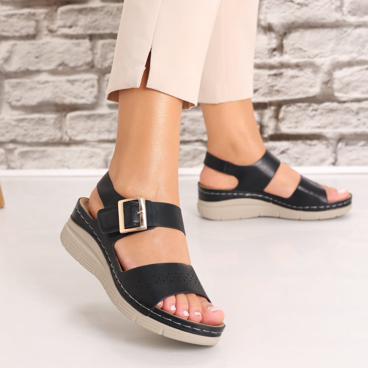 Sandale dama cu platforma Negre din Piele Ecologica Palosa - poza 1