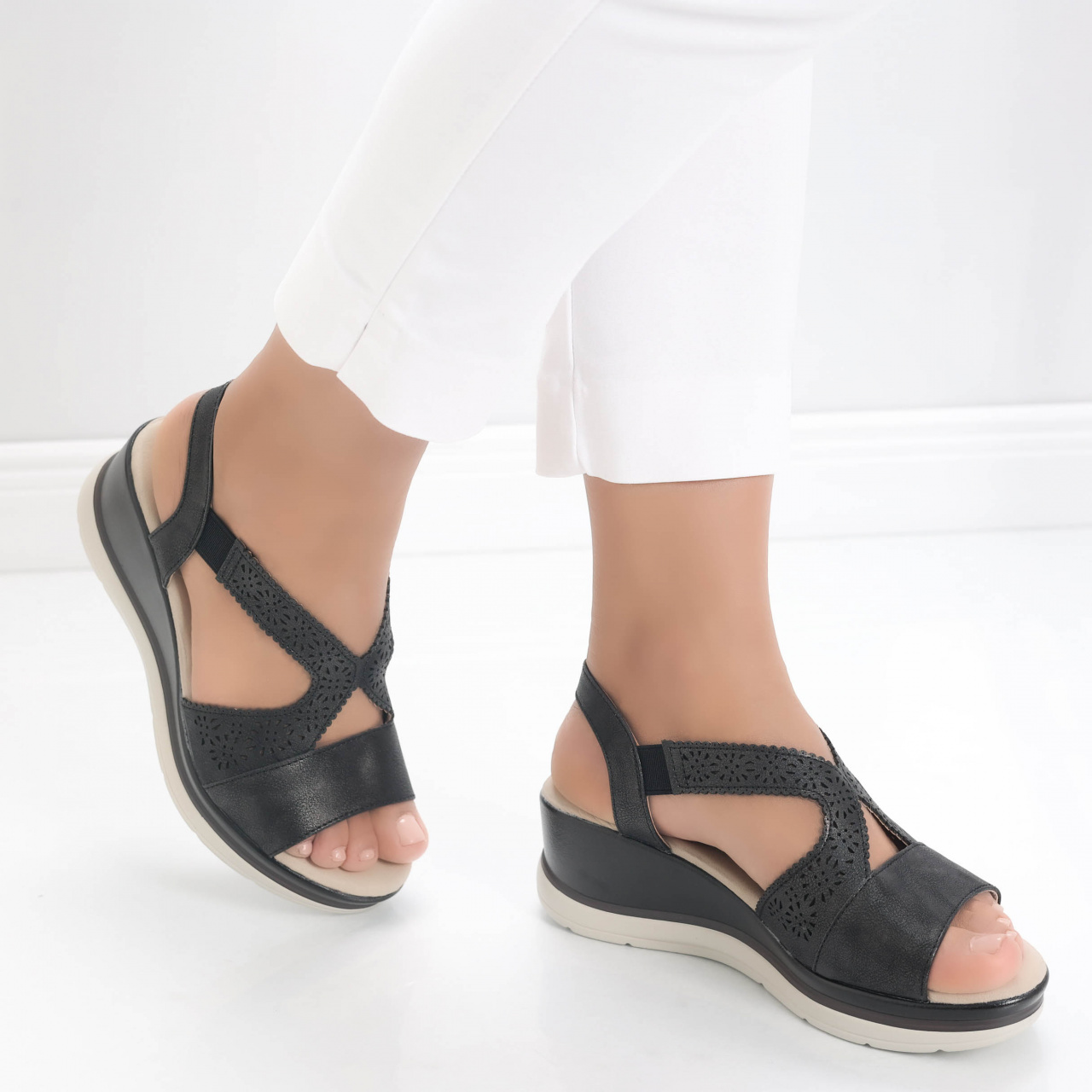 Sandale dama cu platforma Negre din Piele Ecologica Yura - poza 4