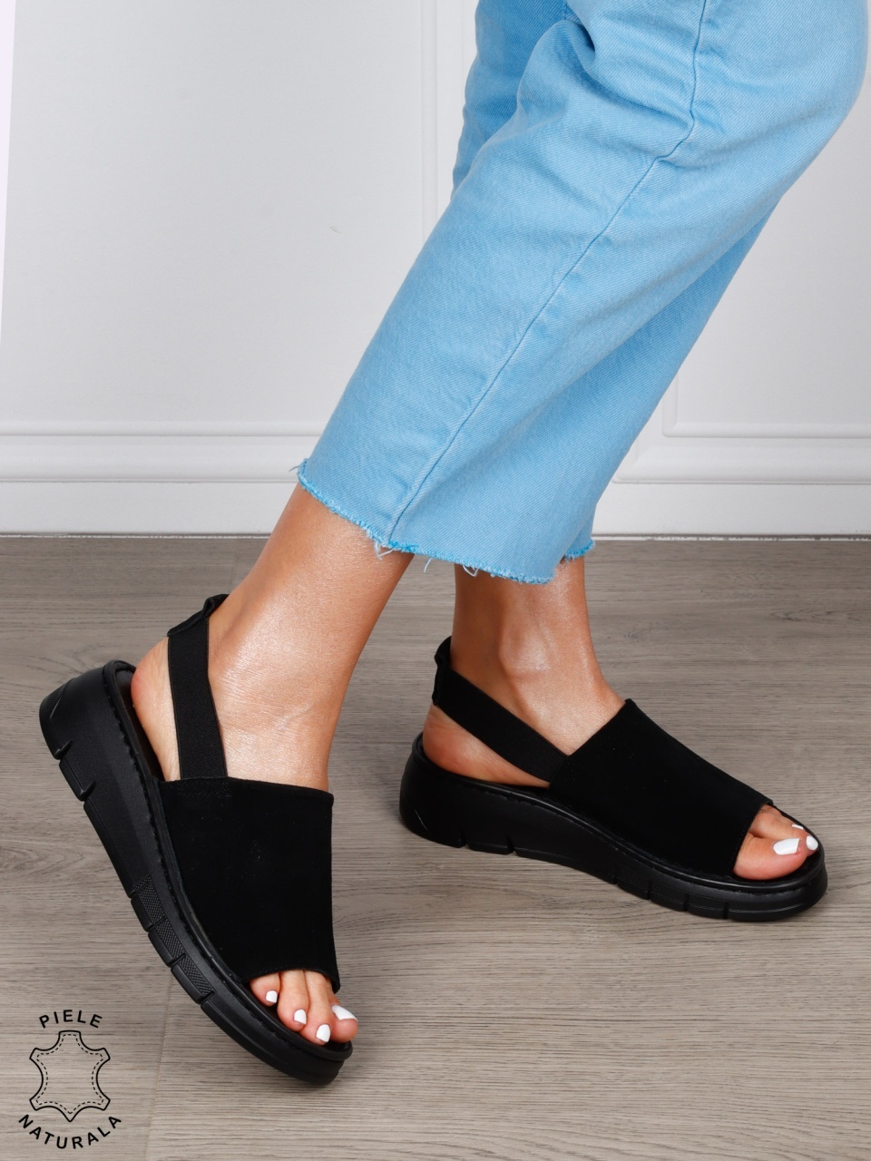 Sandale Damă din Piele Naturală Intoarsa cu Design Modern și Bareta Elastică CRL1805 NEGRU