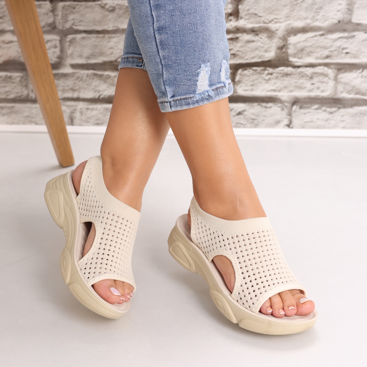 Sandale dama Fara toc Bej din Textil Saniela - poza 3