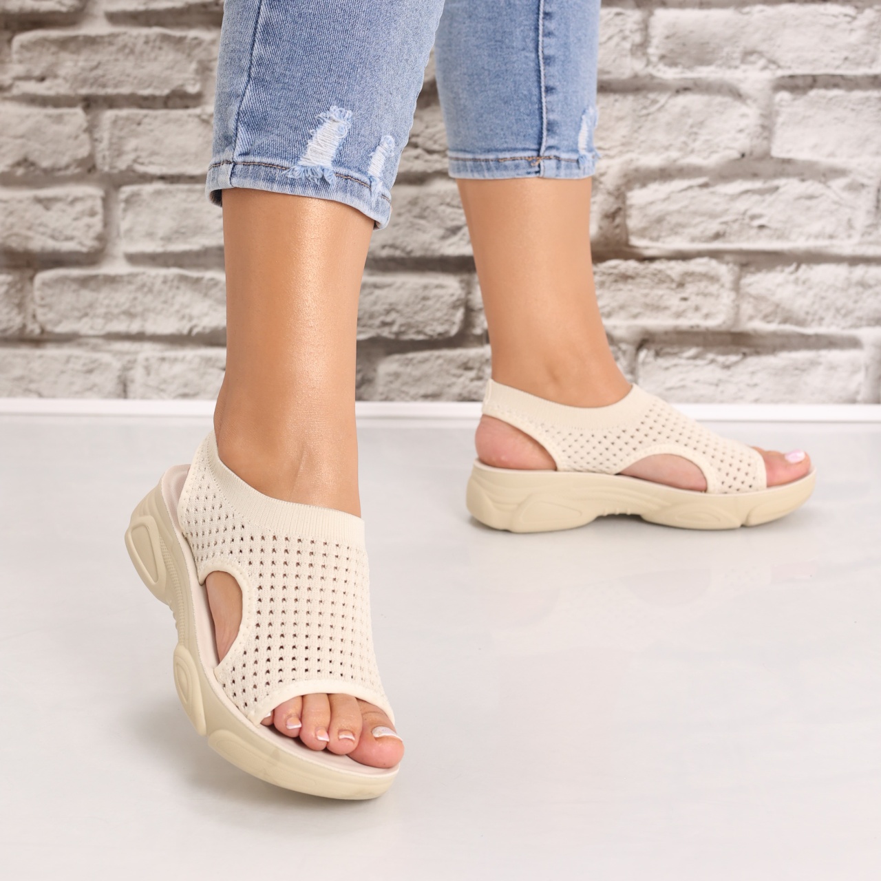 Sandale dama Fara toc Bej din Textil Saniela - poza 4