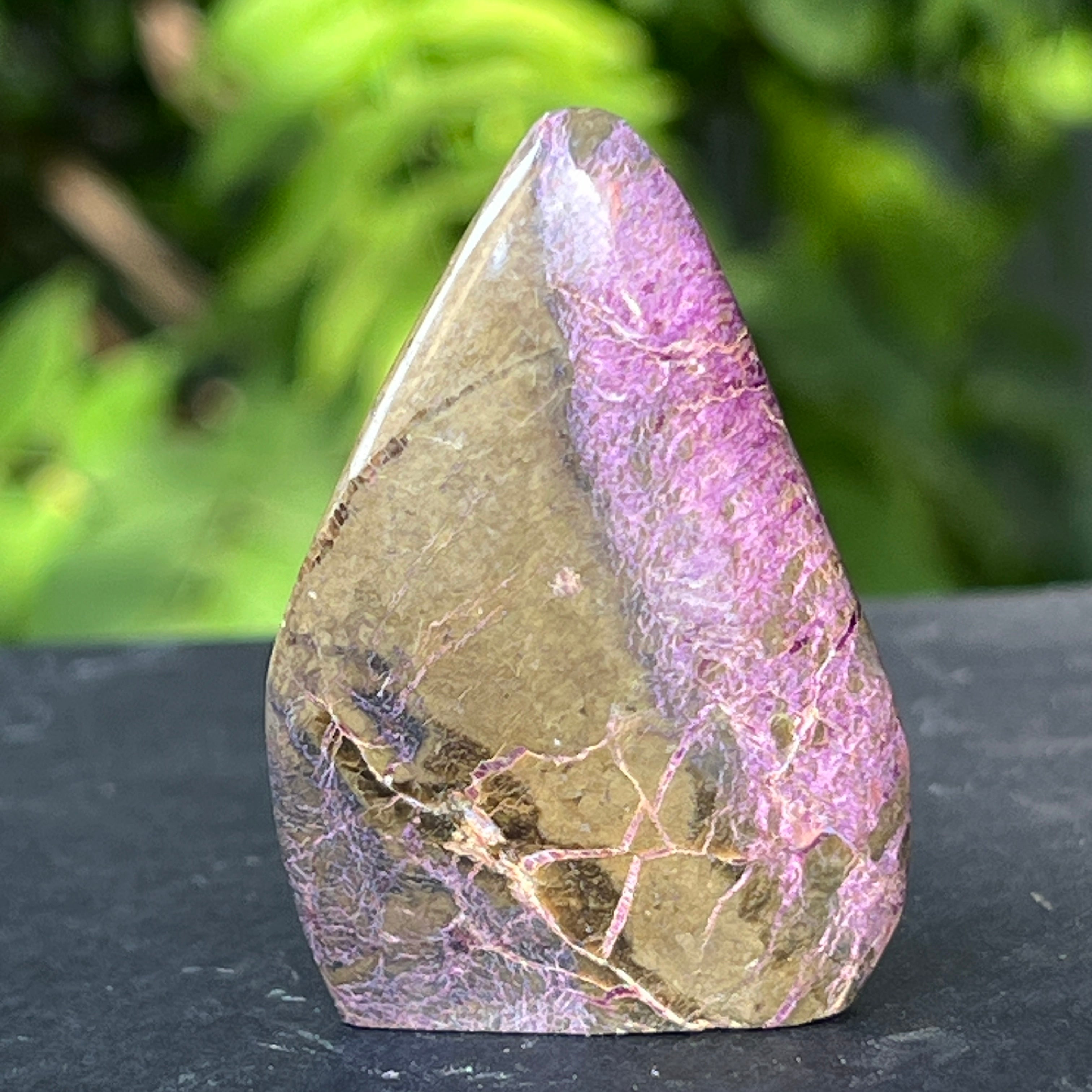 Sculptura atlantisit mini (stichtit, serpentin) model 5