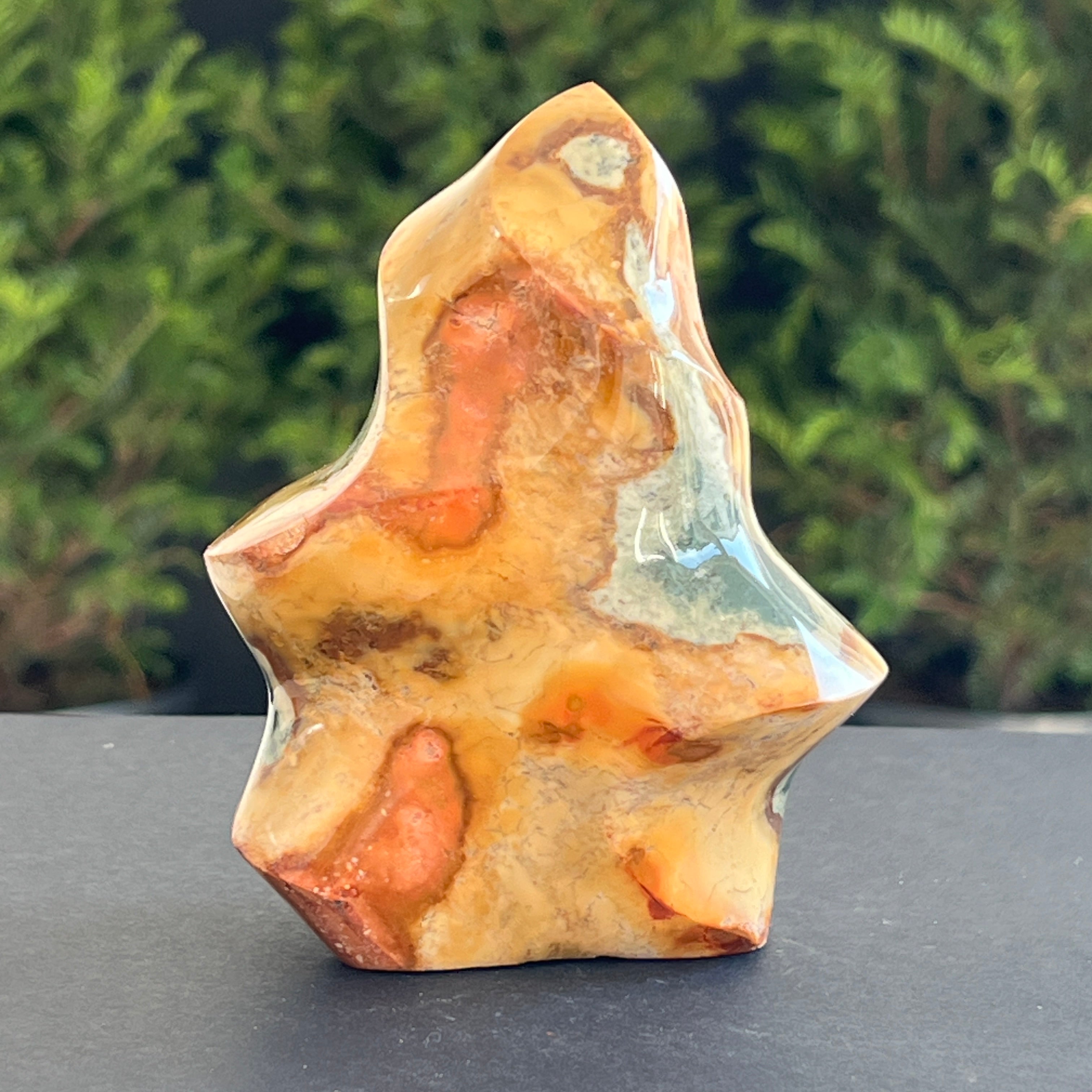 Sculptura jasp policrom forma flacara | Model 6