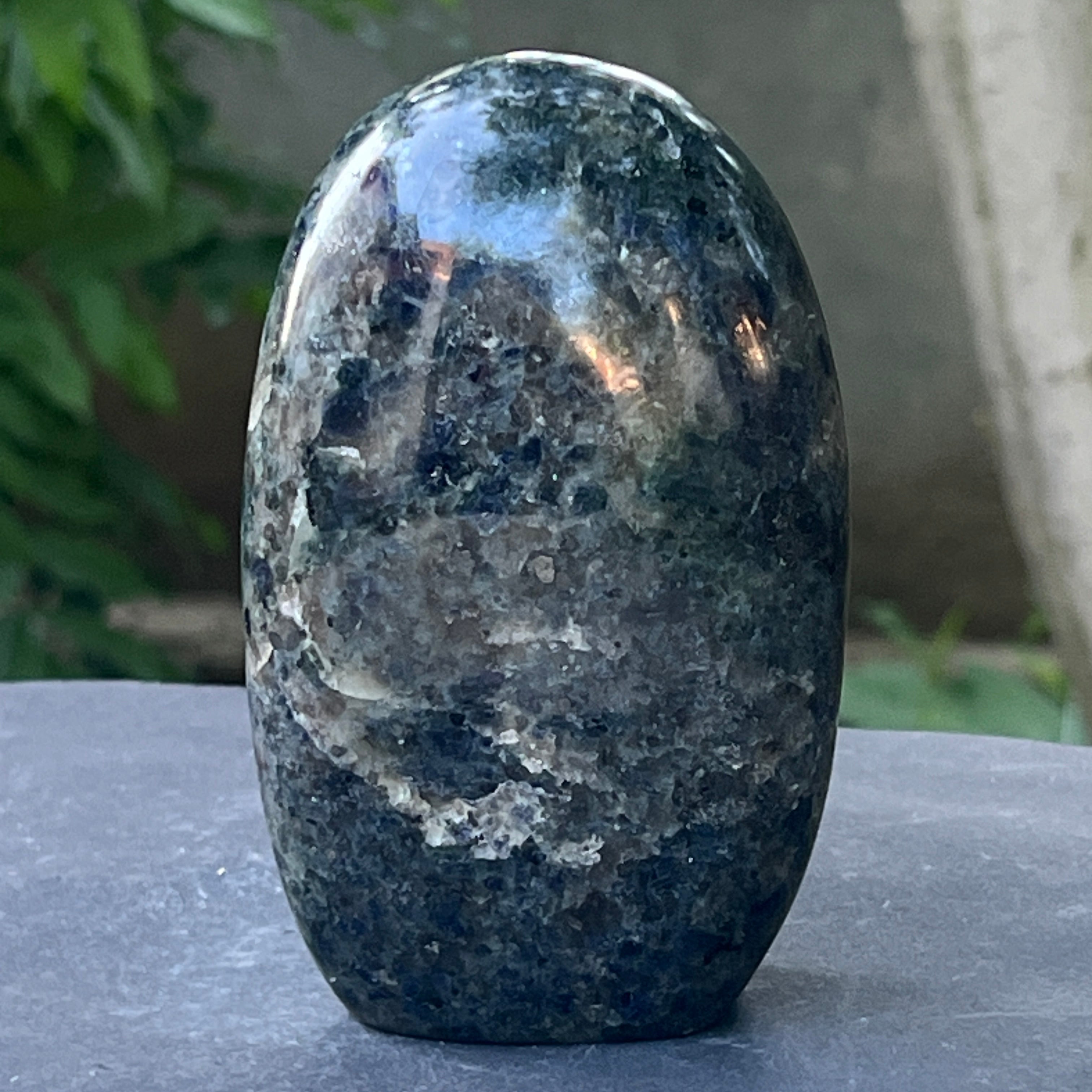 Sculptura structura Iolit (safir de apa) din Madagascar model 5