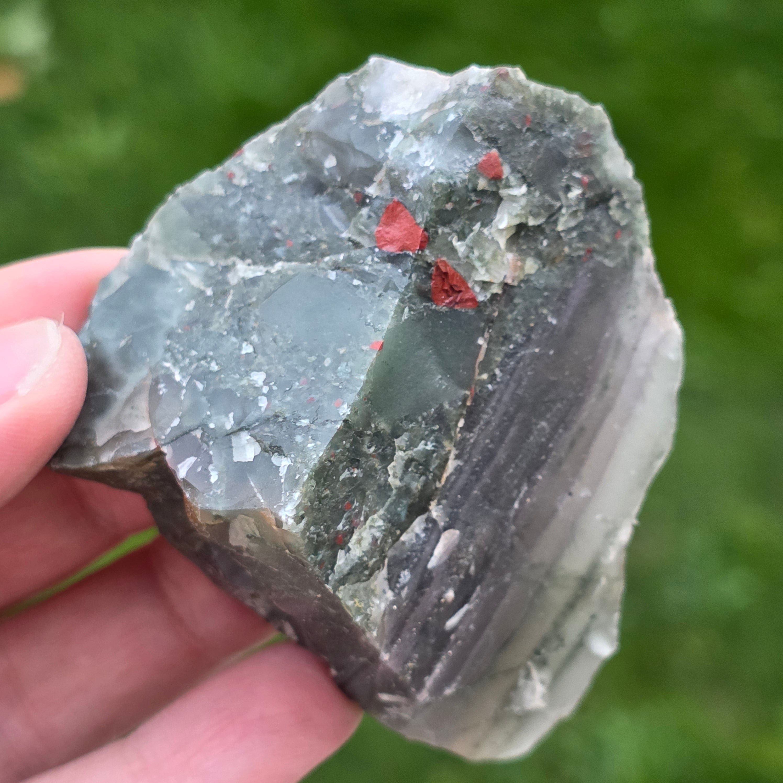 Seftonit piatra sangelui bruta model 15
