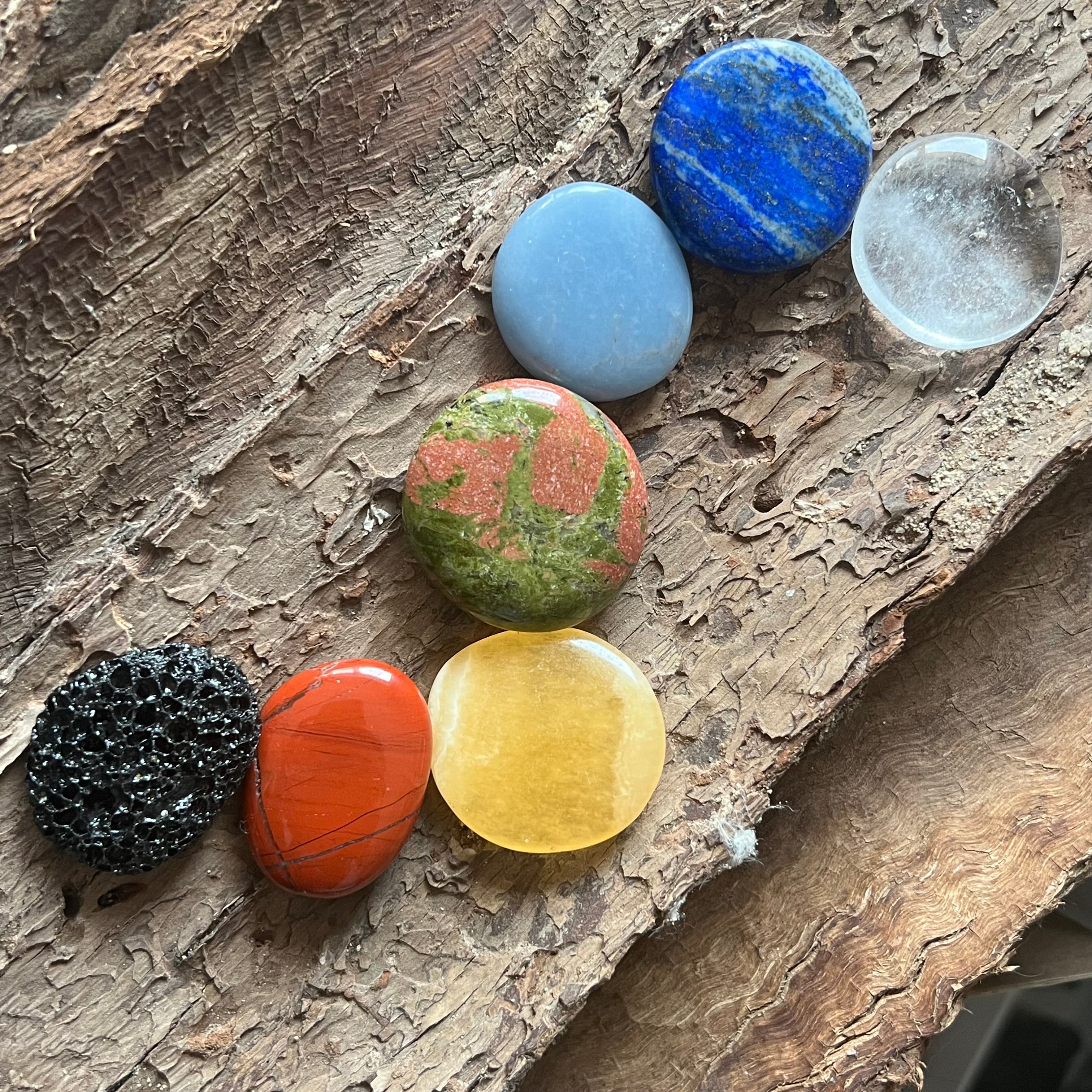 Set 7 chakre palmstones pietre meditatie m1