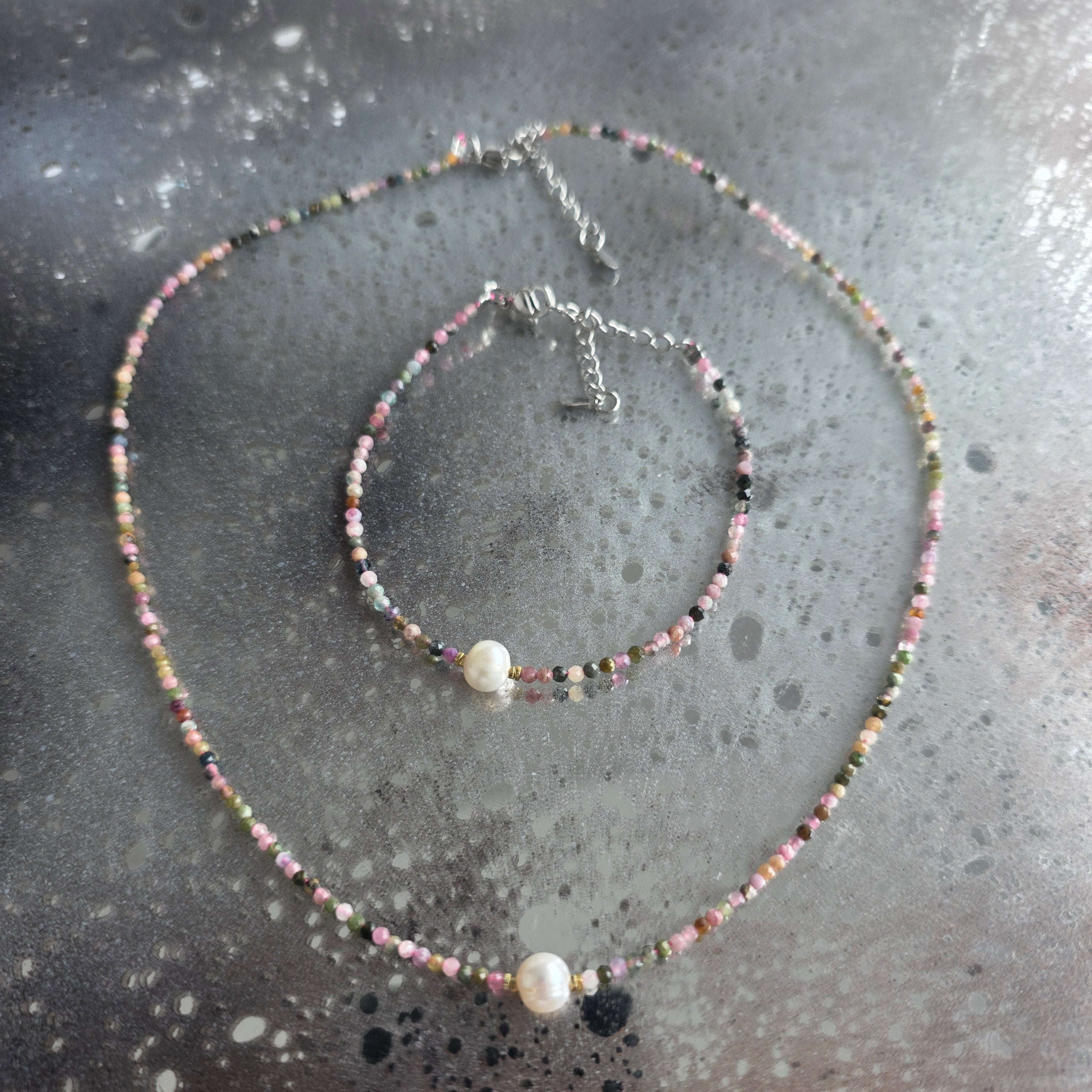 Set colier si bratara turmalina mix Pearl