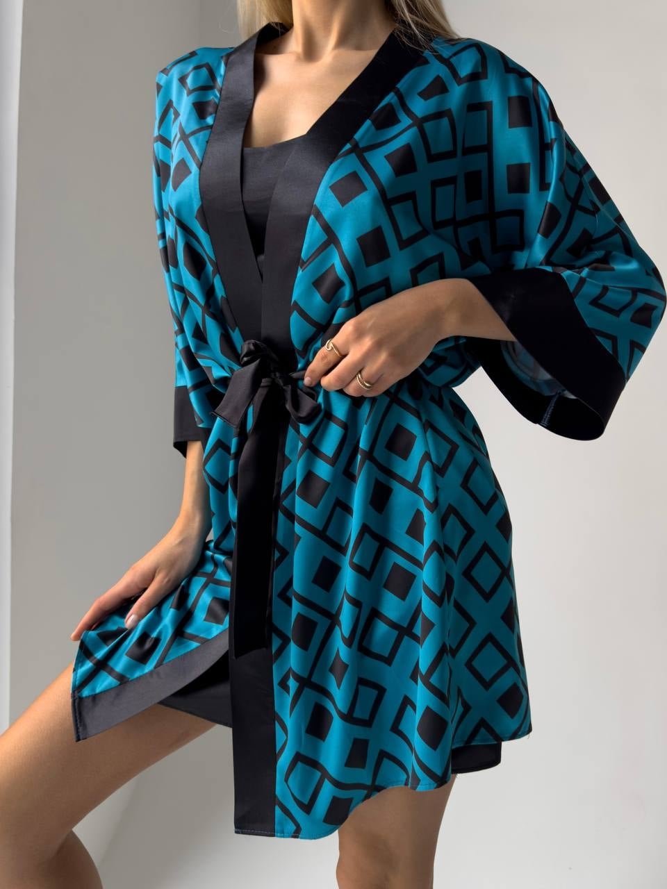 Set Halat & Camasa de noapte „Geometric Glam” – 2301395, Negru / Turcoaz - poza 1