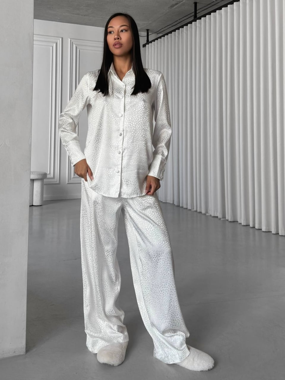Set pijama dama din doua piese, cu nasturi – 2301433, Alb - poza 1