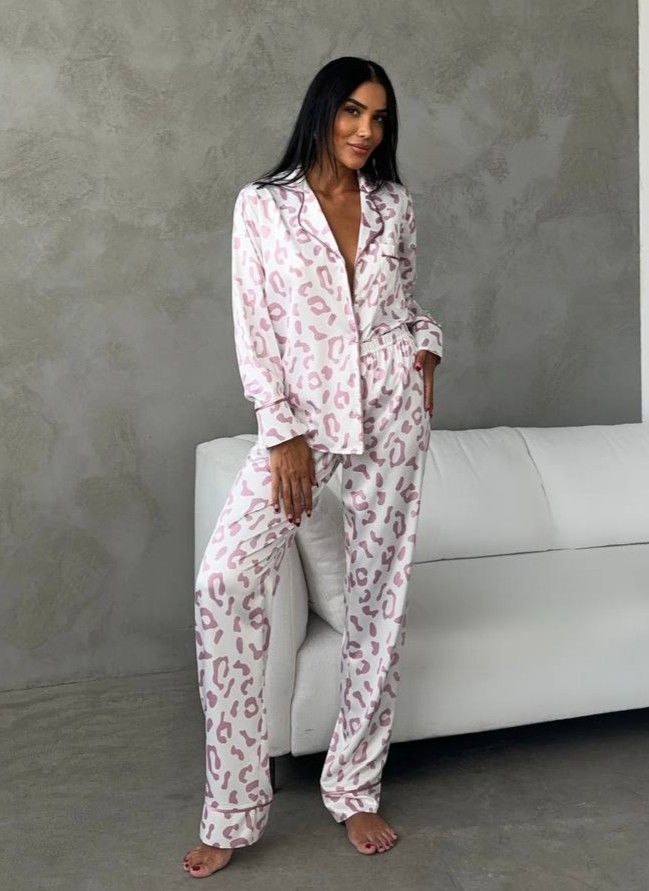 Set pijama dama din doua piese, cu nasturi – 2401671, Roz leopard - poza 1