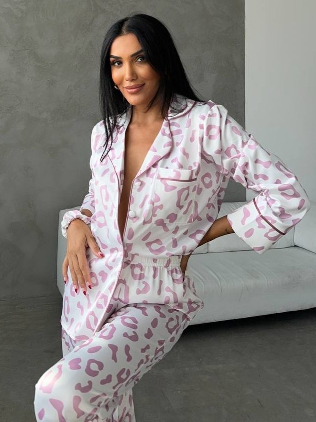 Set pijama dama din doua piese, cu nasturi – 2401671, Roz leopard - poza 2