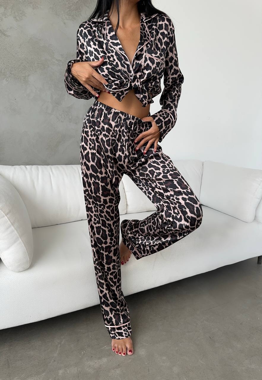 Set pijama dama din doua piese, cu nasturi – 2401681, Animal print - poza 3