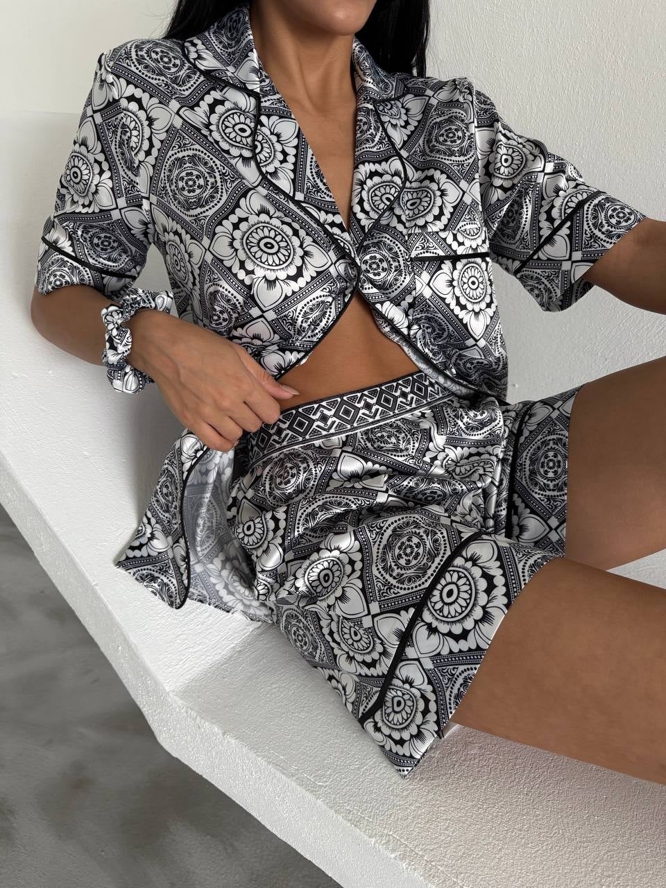 Set pijama dama din doua piese, cu nasturi – 2500162, Black Mosaic - poza 5