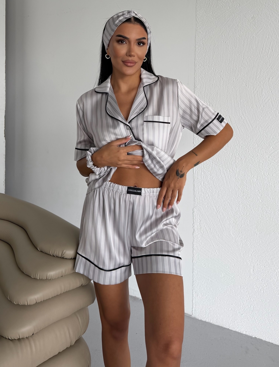 Set pijama dama din doua piese, cu nasturi – 2500167, Gri - poza 2