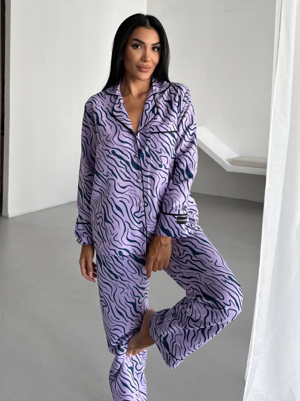 Set pijama dama din doua piese, cu nasturi – 2500282, Lila cu imprimeu abstract