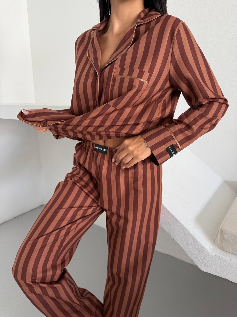 Set pijama dama din doua piese, cu nasturi – 2500292, Maro - poza 4