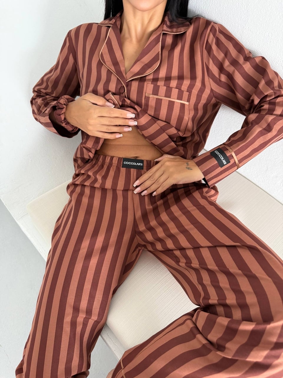 Set pijama dama din doua piese, cu nasturi – 2500292, Maro - poza 5