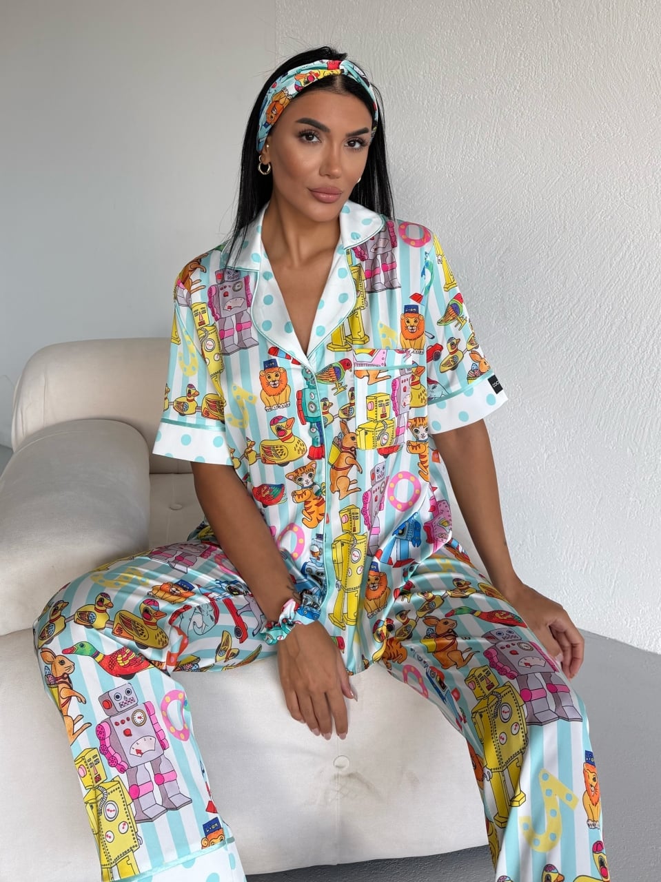 Set pijama dama din doua piese, cu nasturi – 2500373, Imprimeu multicolor - poza 2