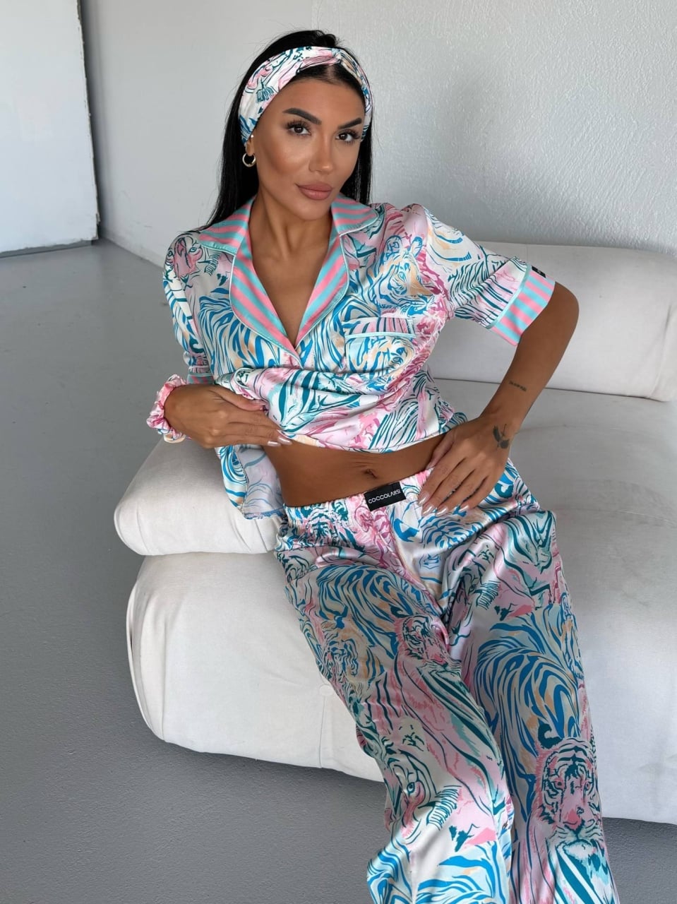 Set pijama dama din doua piese, cu nasturi – 2500382, Mint Tiger Vibe - poza 2