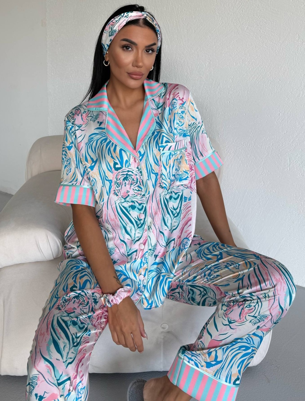 Set pijama dama din doua piese, cu nasturi – 2500382, Mint Tiger Vibe - poza 3
