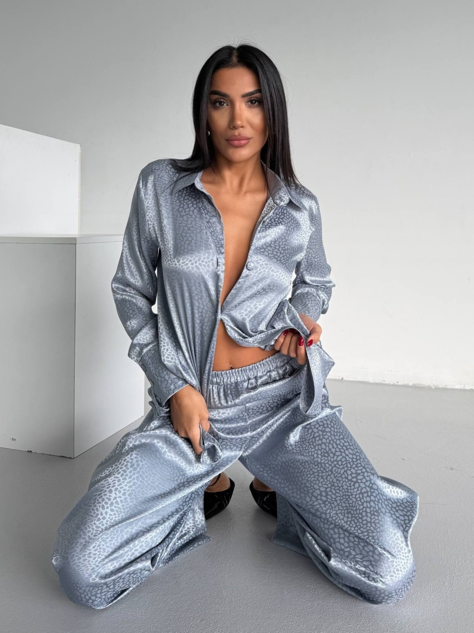 Set pijama dama din doua piese, cu nasturi – 2500407, Gri - poza 3