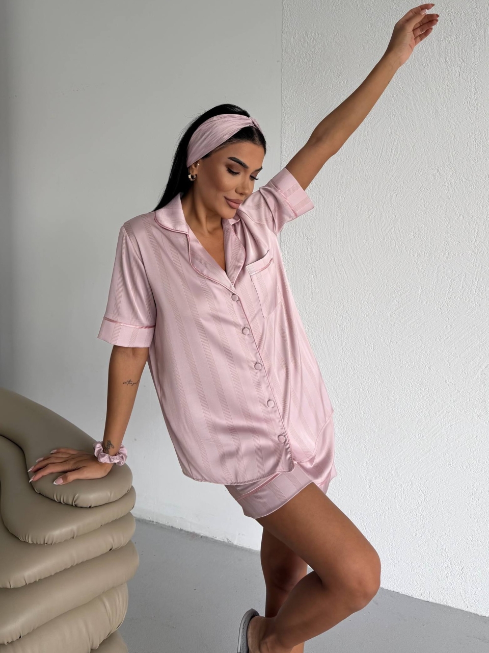 Set pijama dama din doua piese, cu nasturi – 2600041, Roz pudrat satinat - poza 2