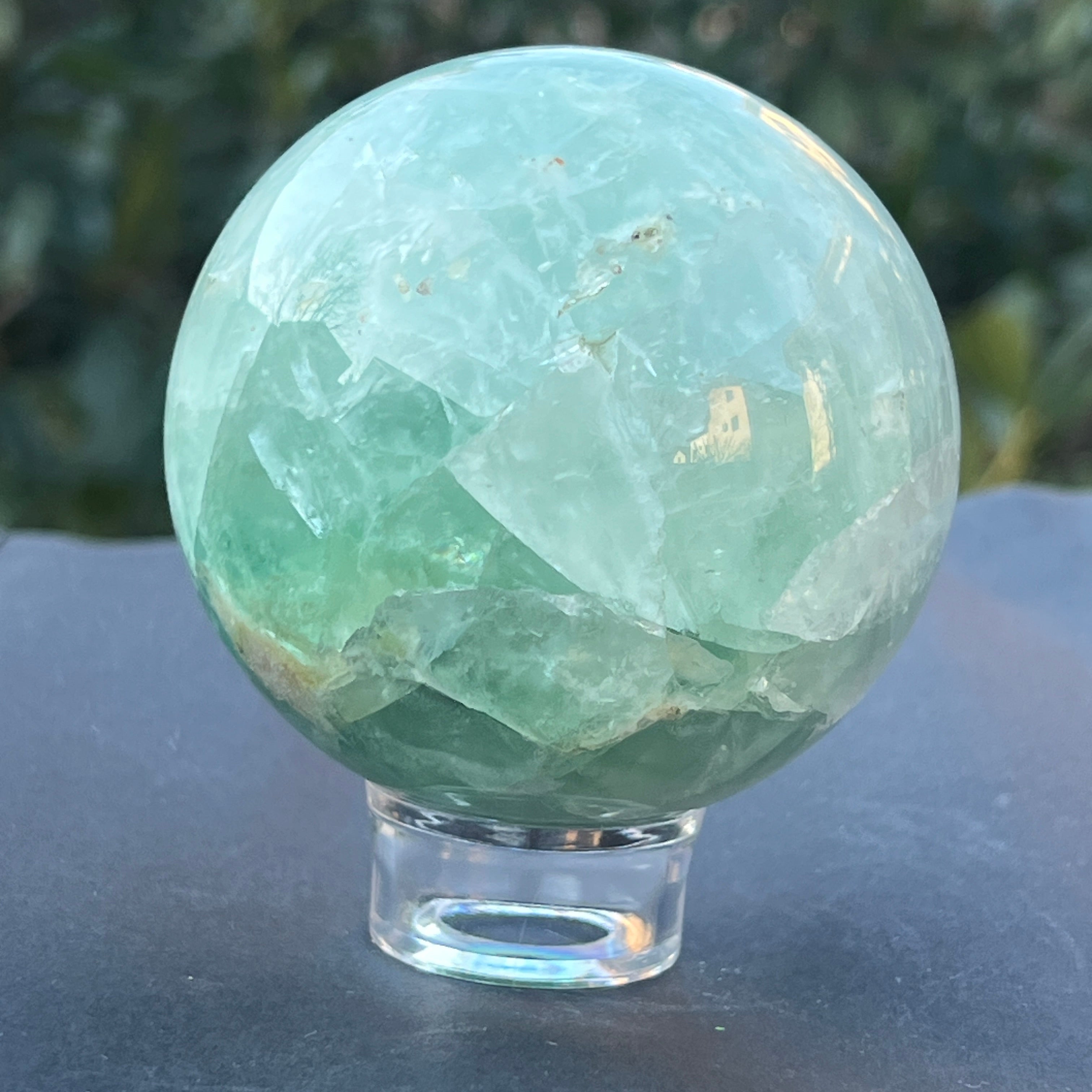 Sfera fluorit verde model 2