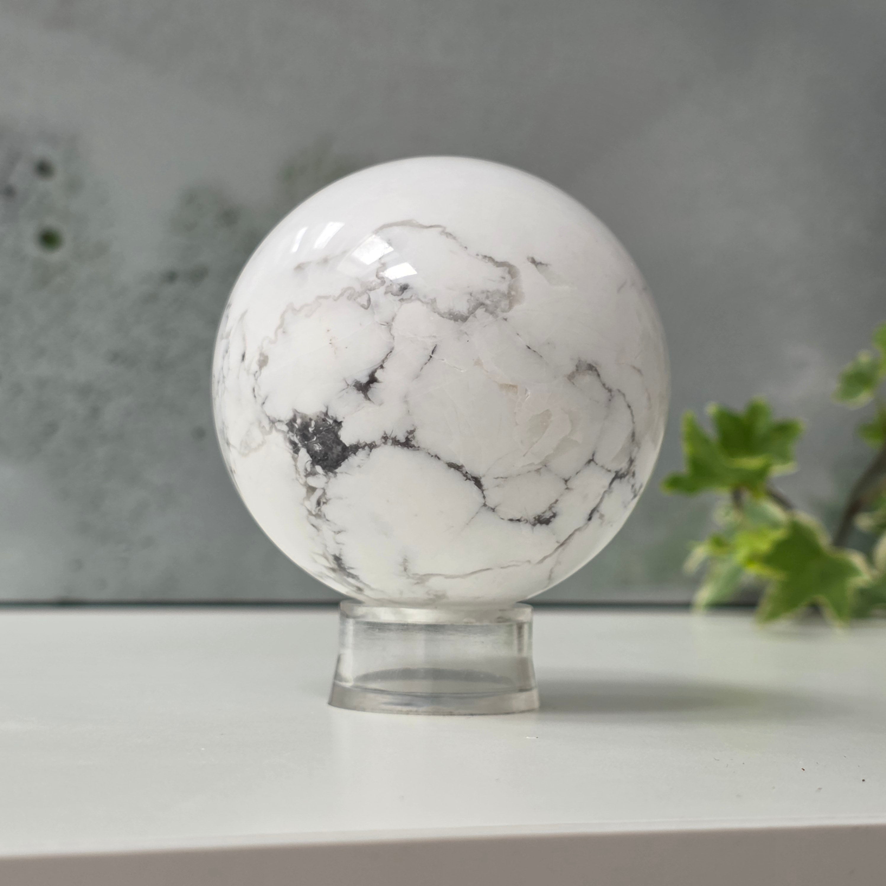 Sfera howlit alb model L3