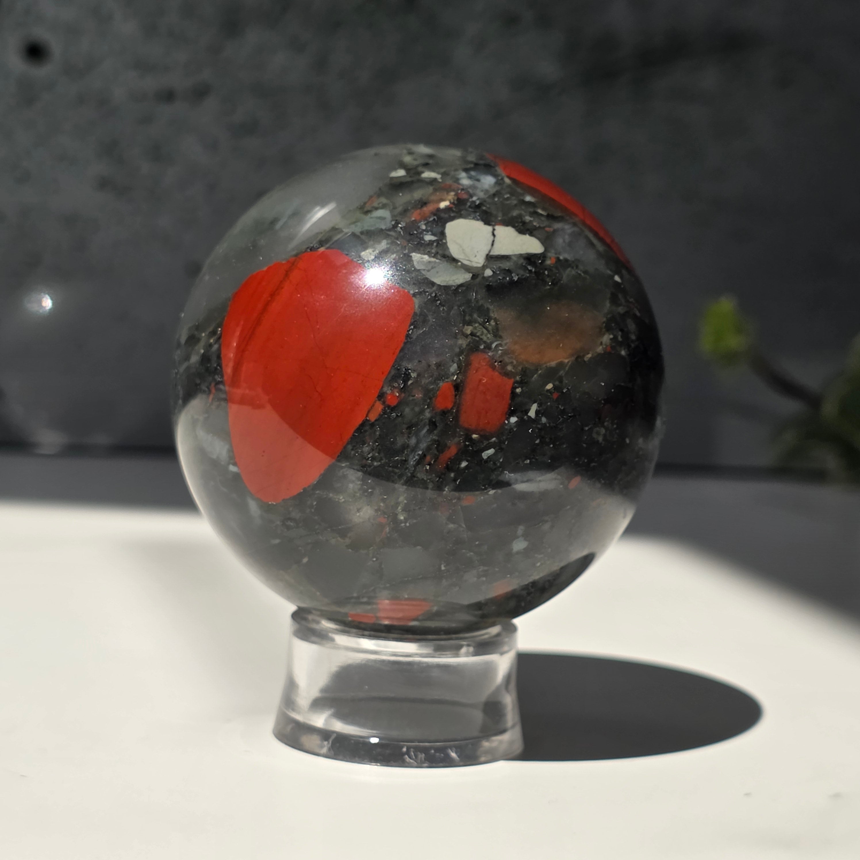Sfera seftonit piatra sangelui | Model 10