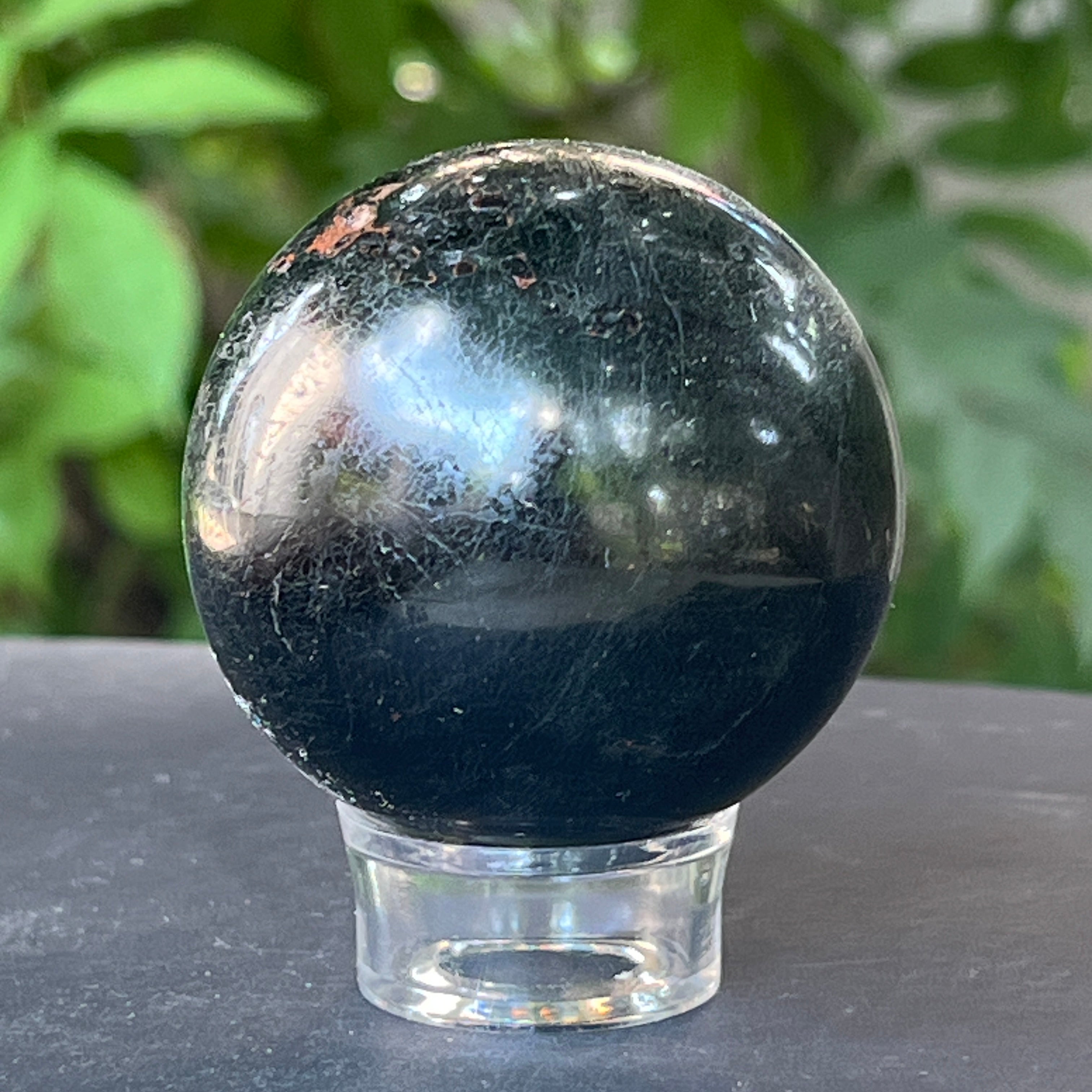 Sfera turmalina neagra din Madagascar model 2