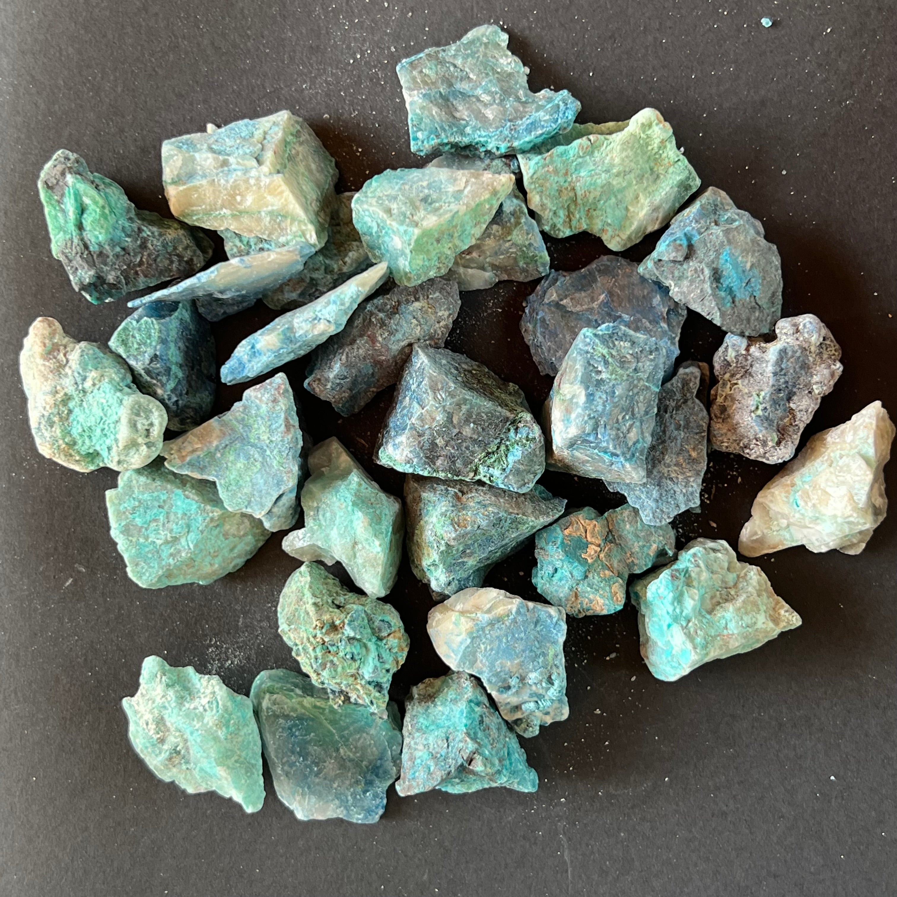 Shattuckite piatra bruta