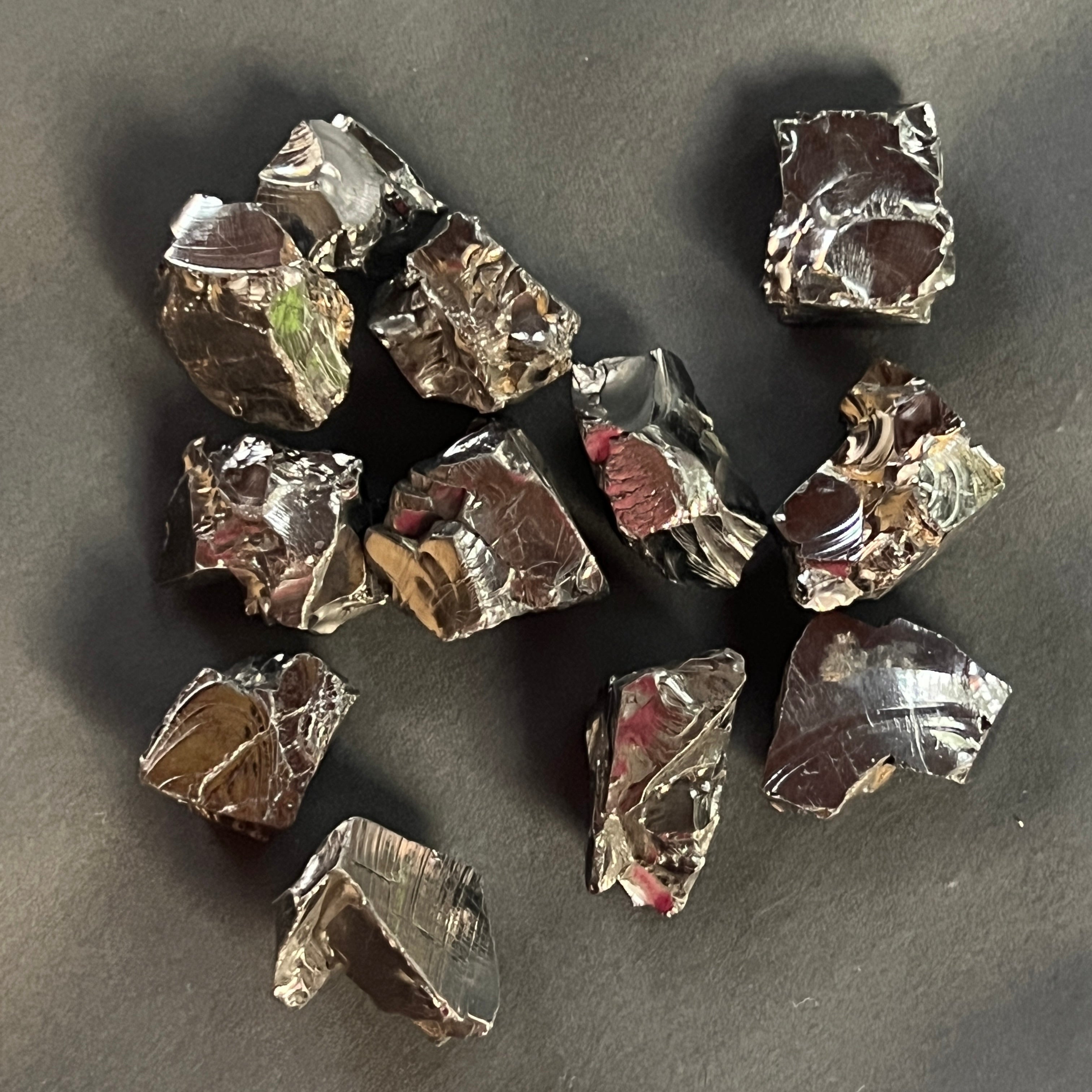 Shungit cristalizat Elite (Nobil) piatra bruta