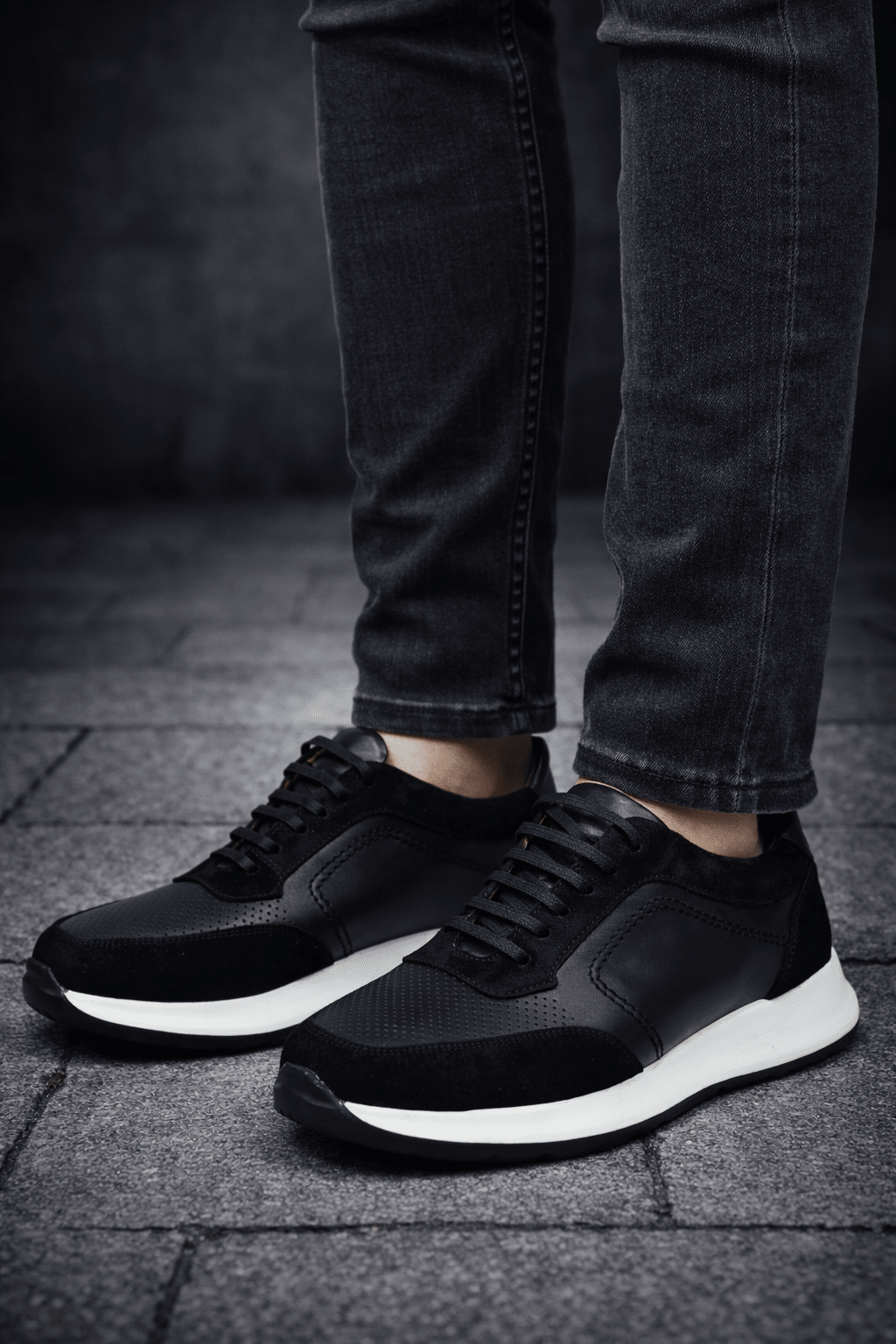 Sneakers din Piele Negri cu Siret - VERN BLACK