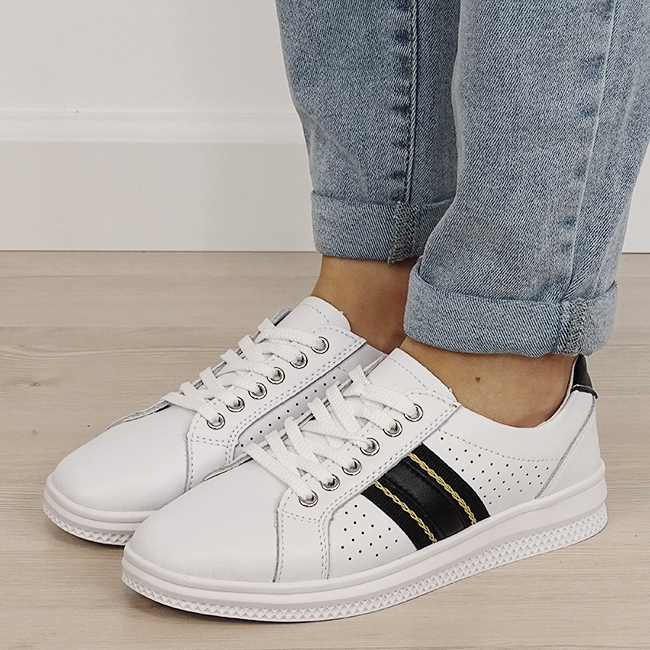 Sneakersi albi cu detalii negre din piele naturala 5088 M7