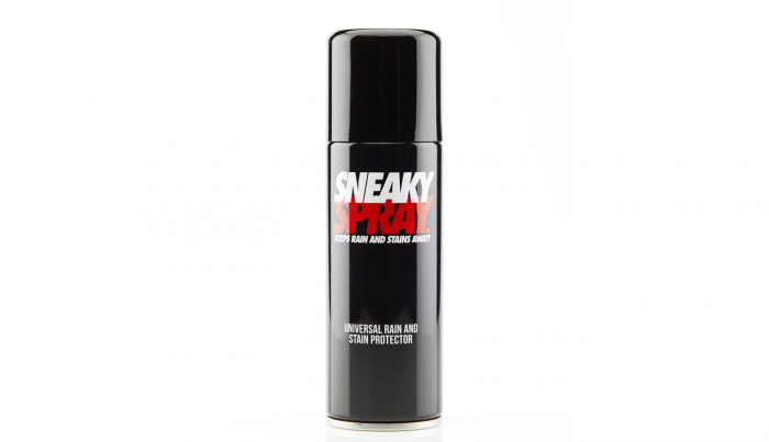 SNEAKY Spray Protector