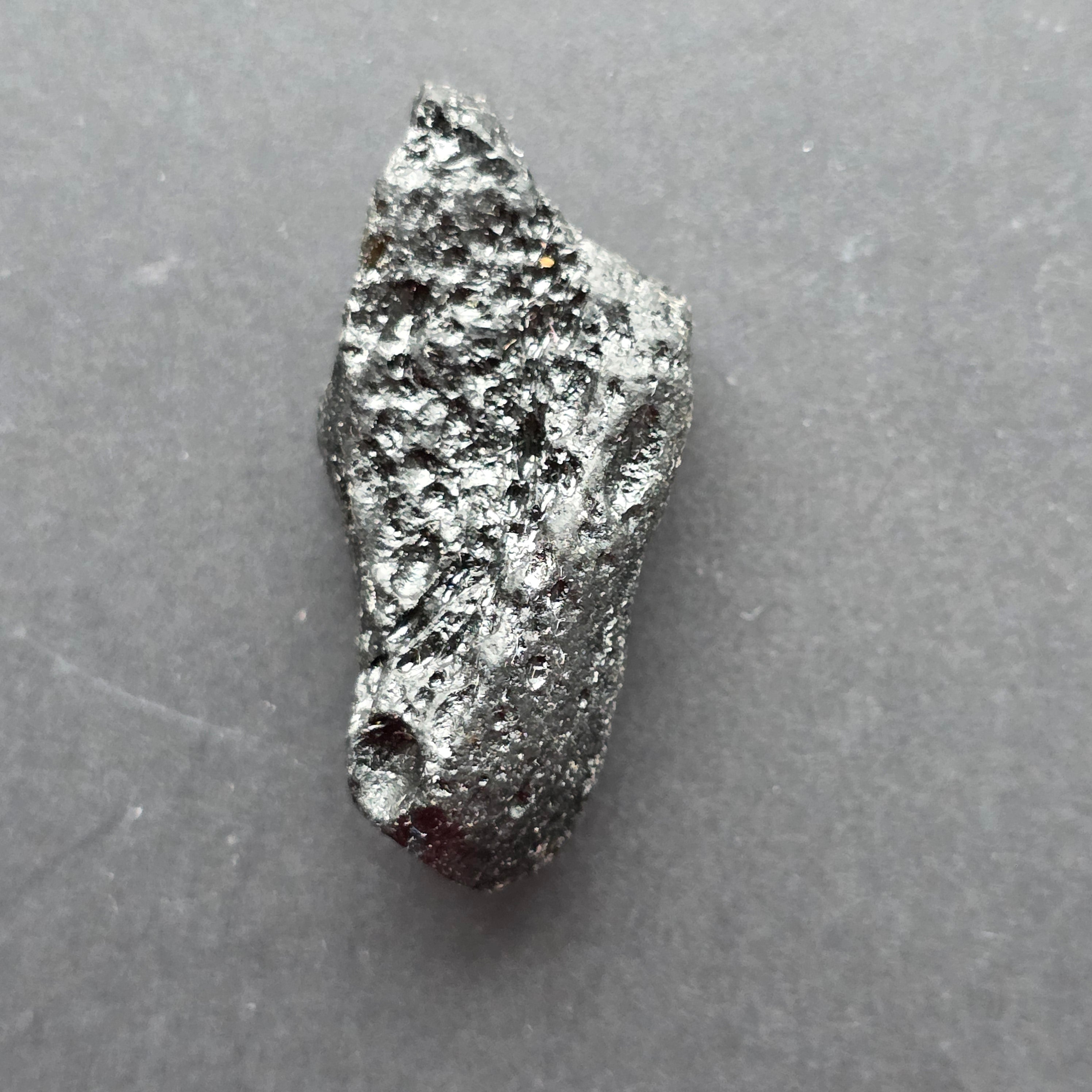 Tectita neagra, meteorit piatra bruta, tektit m2