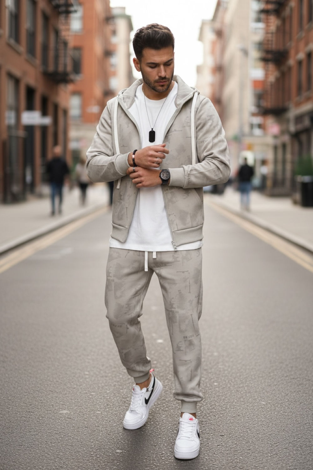 Trening barbati slim fit bej Pantaloni + hanorac 167 19-5