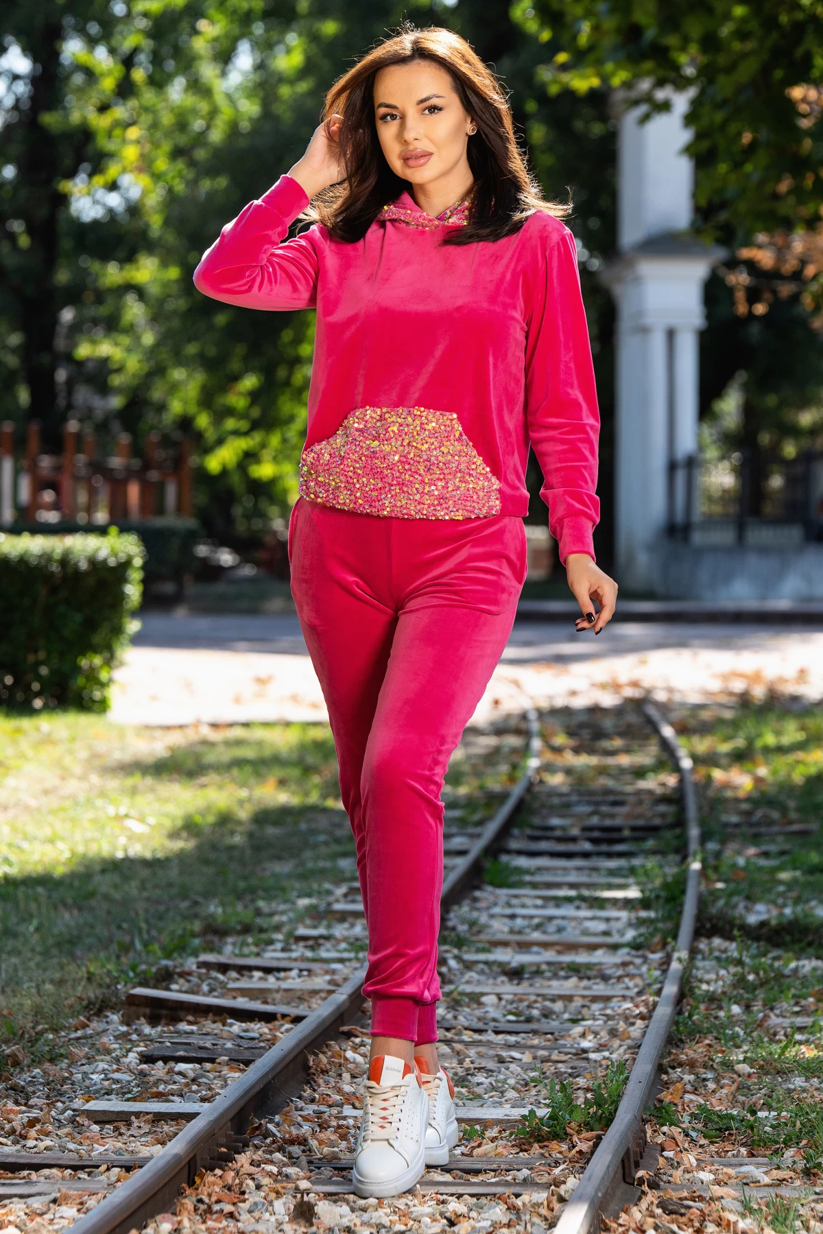 Trening dama din catifea Sparkle ciclame cu paiete sclipitoare - poza 4