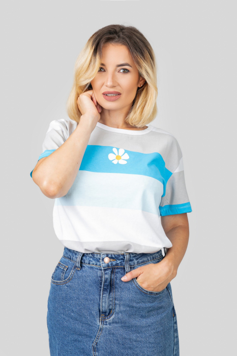 Tricou in dungi cu floare