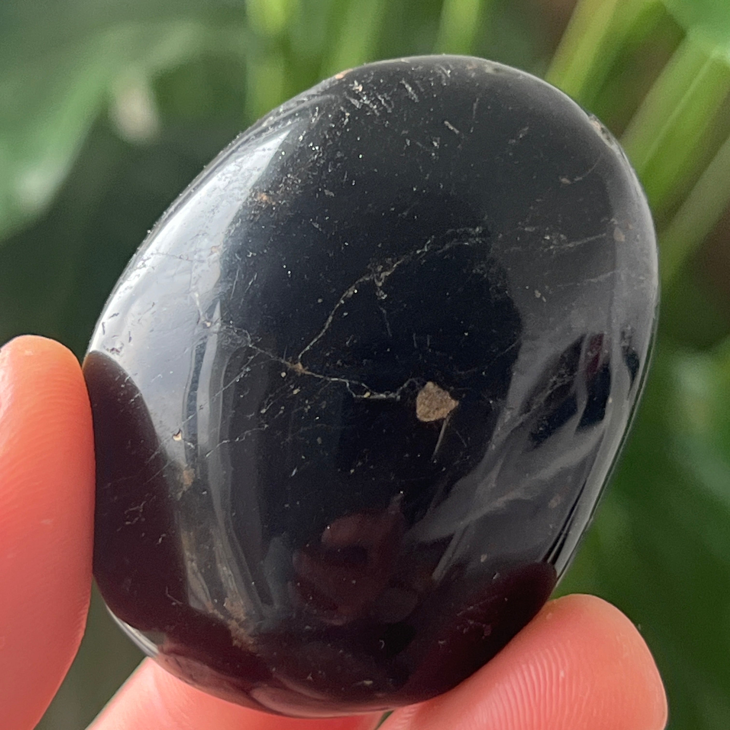Turmalina neagra palmstone m13