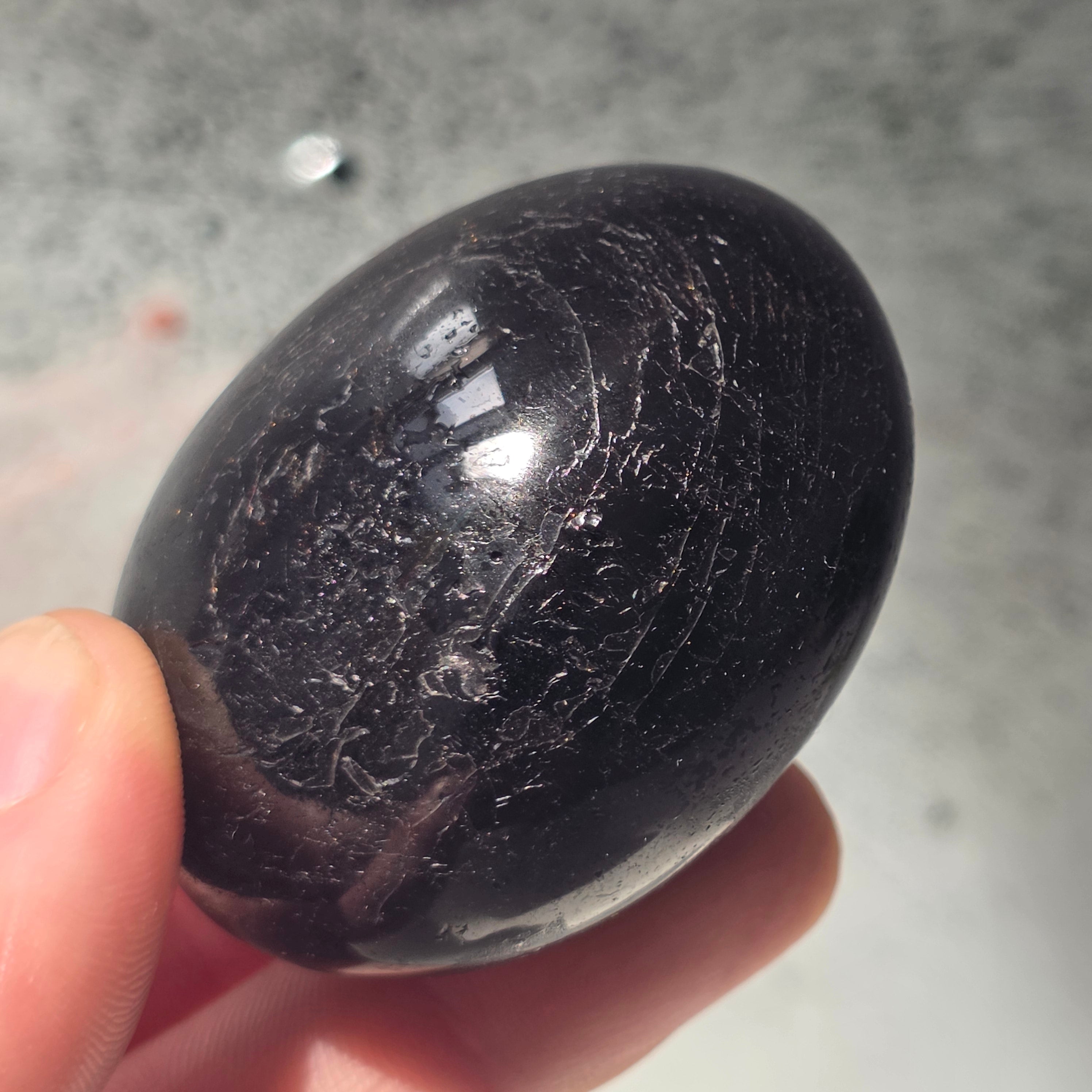 Turmalina neagra palmstone m16