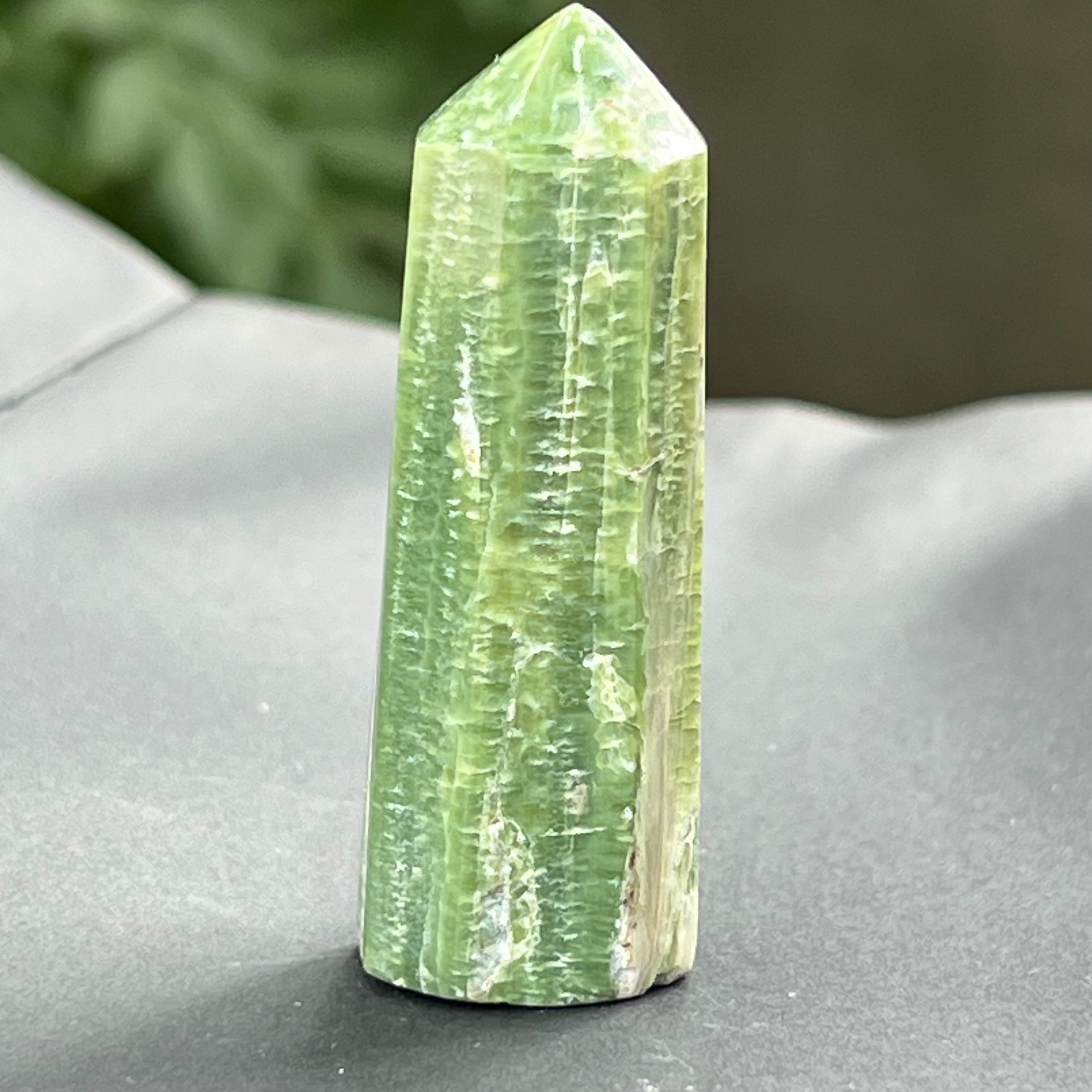 Turn / obelisc tremolit model 8