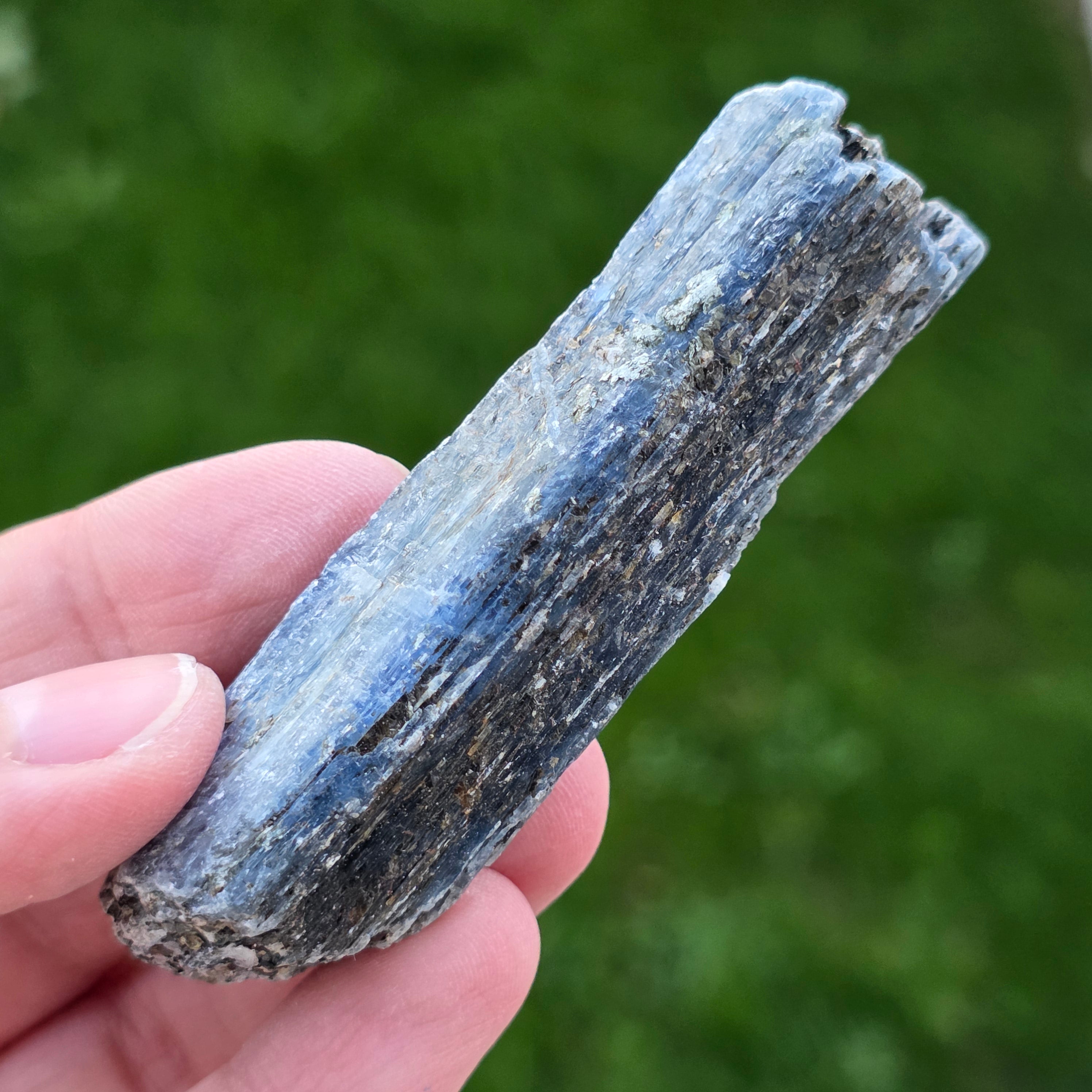 Varf brut Kianit albastru (Cianit) din Zimbabwe model 4