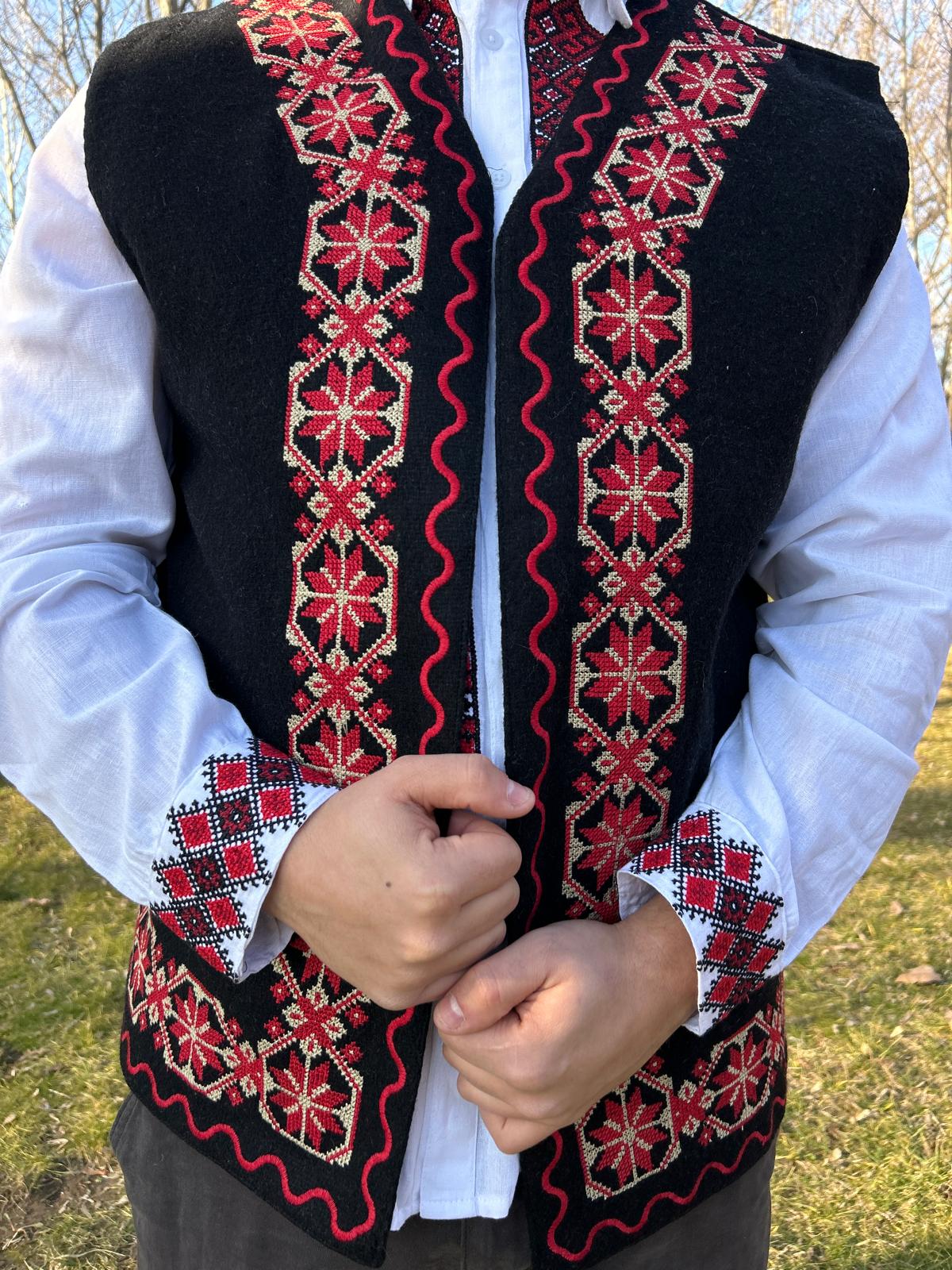 Vestă tradițională bărbați TM1761 motive geometrice - XL
