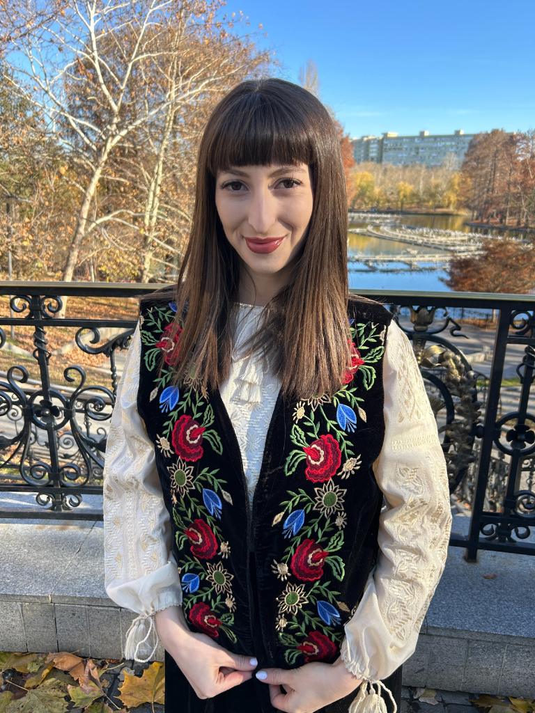 Vestă tradițională femei din catifea TM1692 - motive florale - - 3XL