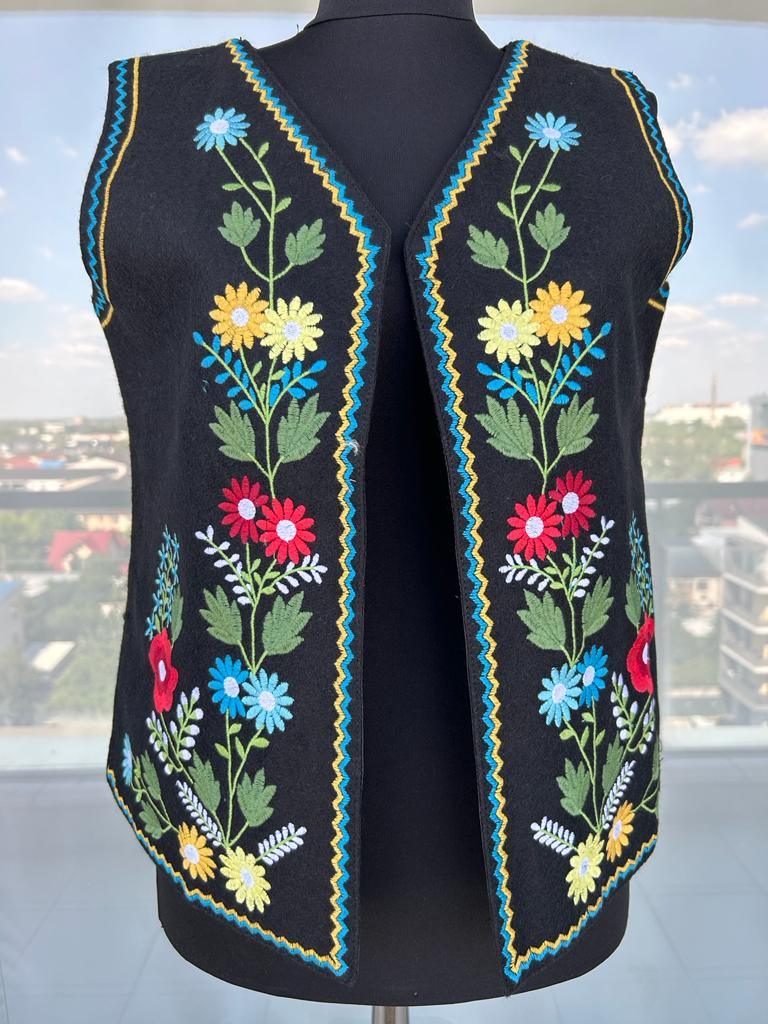 Vestă tradițională femei - motive florale TM434 - XXL