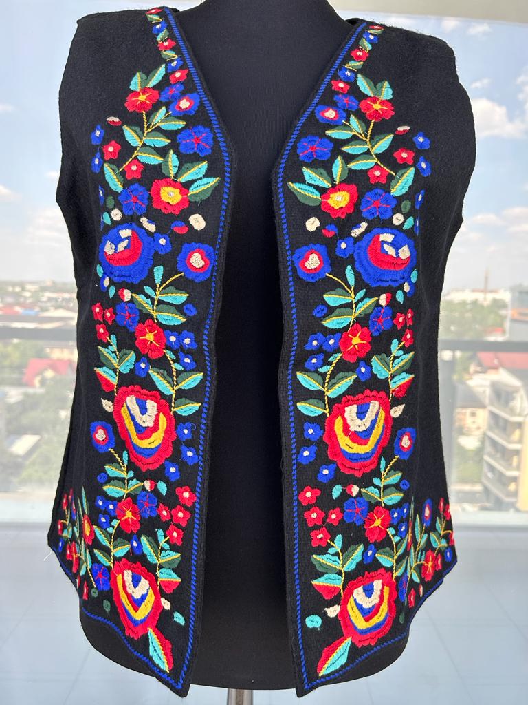 Vestă tradițională femei - motive florale TM435 - XXL